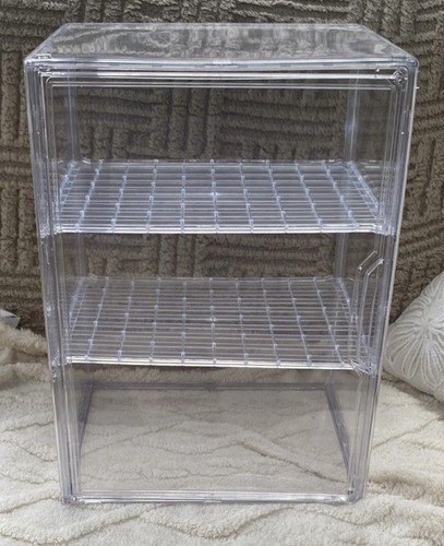 Transparent acrylic display - transparent,