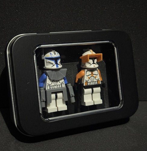 Pocket figure display - pocket,